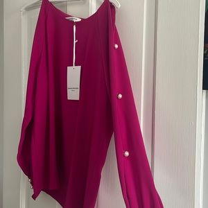 AMANDA UPRICHARD Genesee pink cold shoulder pearl top